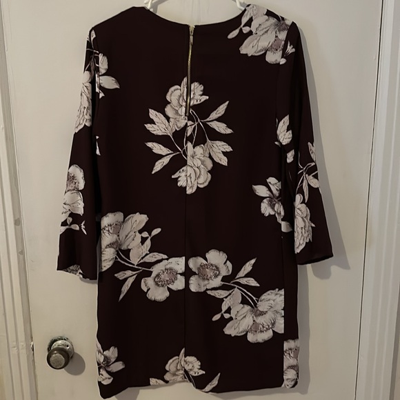 Dynamite Burgundy Oversized Straight Dress - Picture 4 of 5